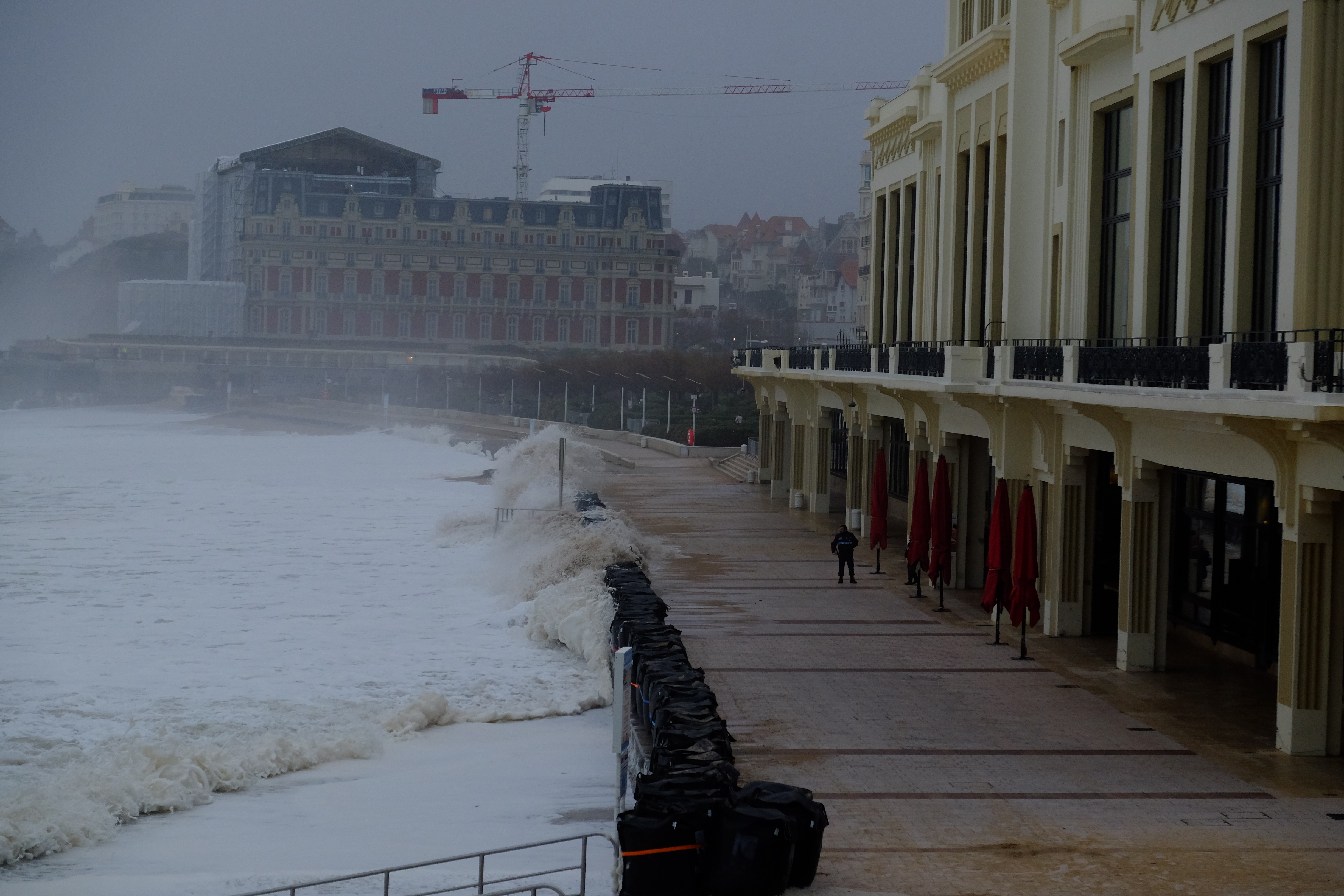 SafeStorm: managing coastal flooding and beach erosion 